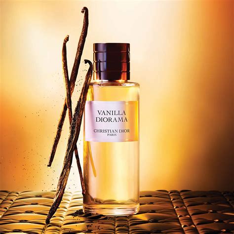 vanilla diorama perfume